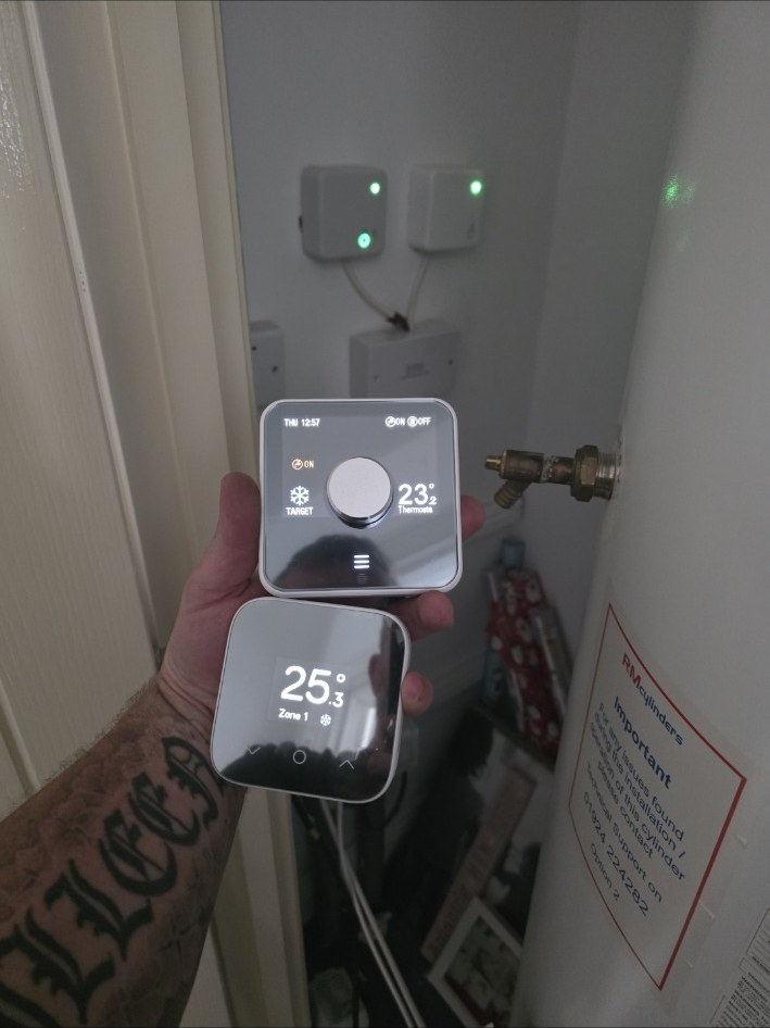 Smart heating thermostat and zoned heating control
